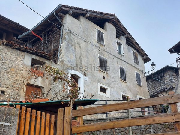 casa indipendente in vendita a Valvestino in zona Armo