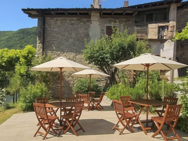 casa indipendente in vendita a Valvestino in zona Persone