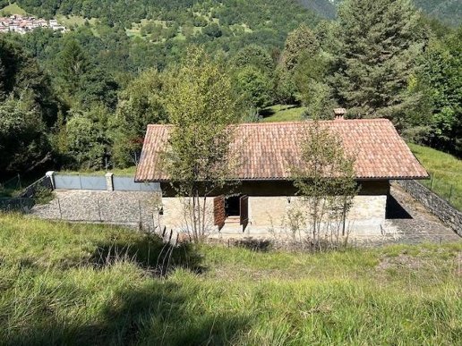 pentavano in vendita a Valvestino in zona Bollone