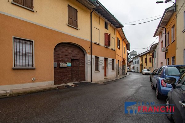 casa indipendente in vendita a Verolanuova