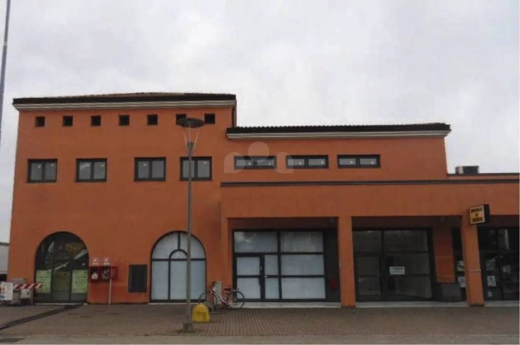 negozio in vendita a Verolanuova