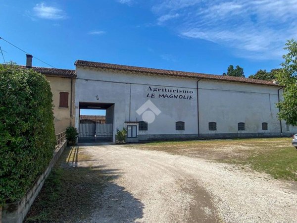 negozio in vendita a Verolanuova
