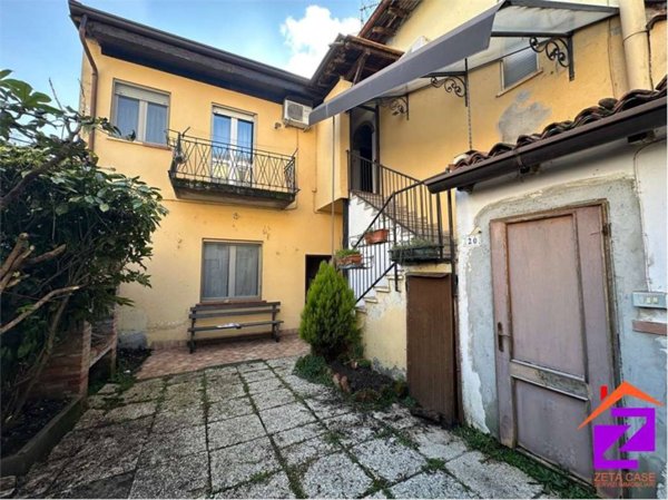casa indipendente in vendita a Verolanuova in zona Cadignano