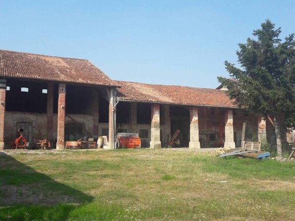 intera palazzina in vendita a Verolanuova