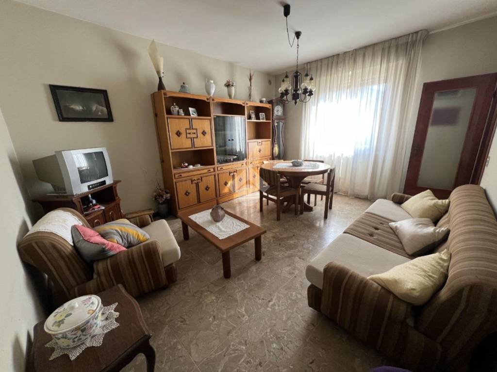 casa indipendente in vendita a Verolanuova