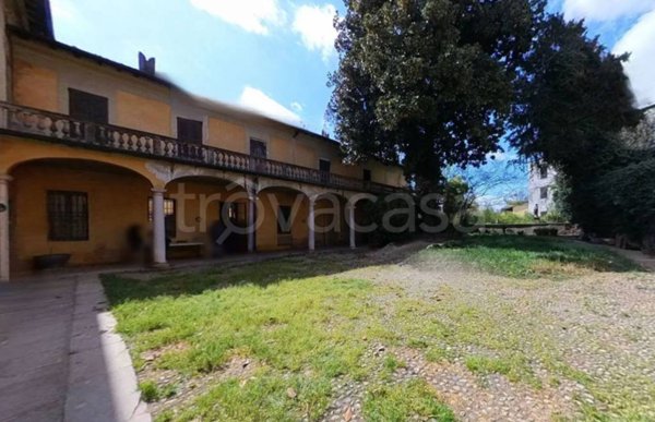 esavano in vendita a Verolanuova