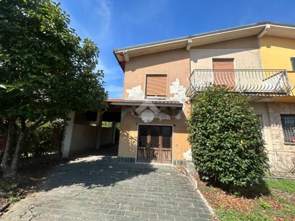 casa indipendente in vendita a Verolanuova