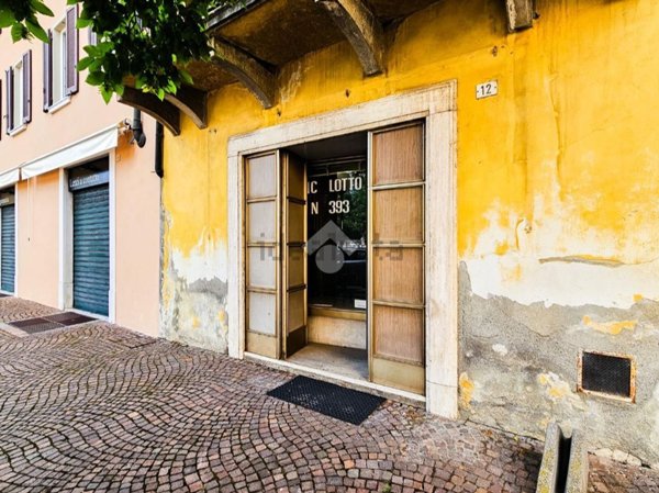 locale commerciale in vendita a Verolanuova