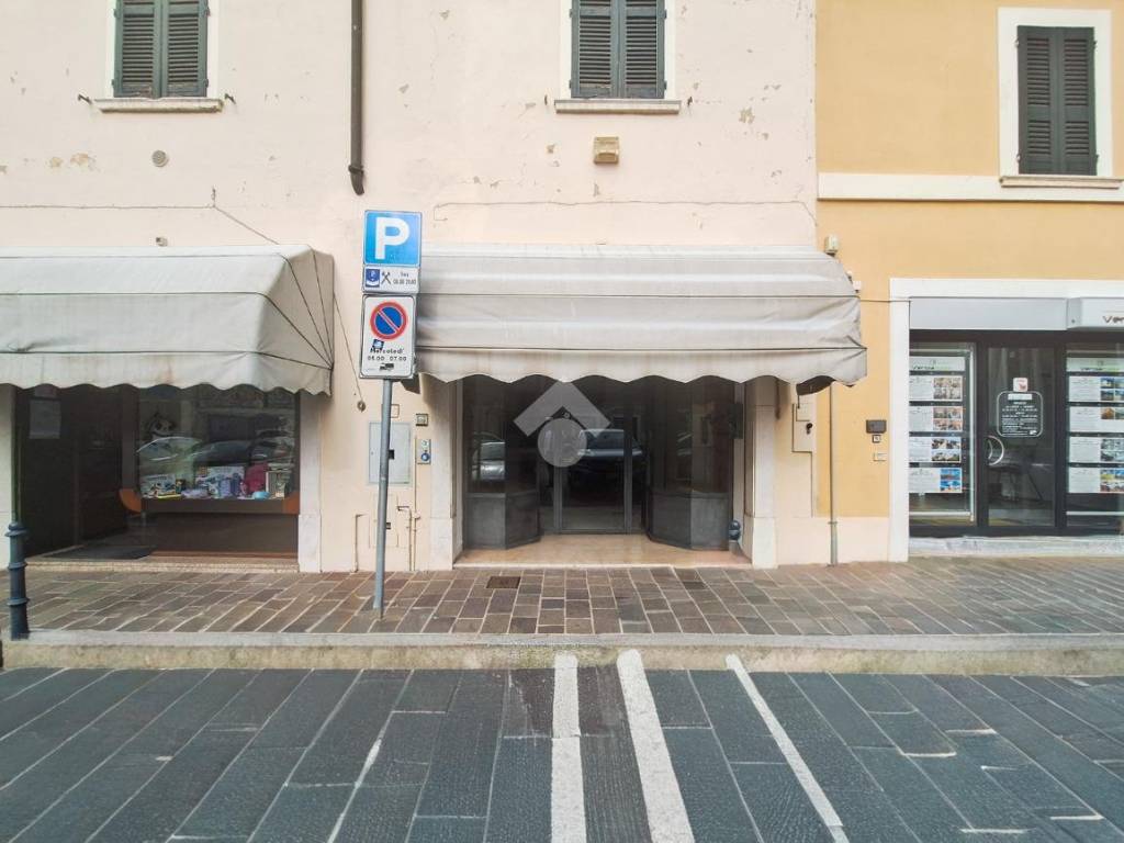 negozio in vendita a Verolanuova