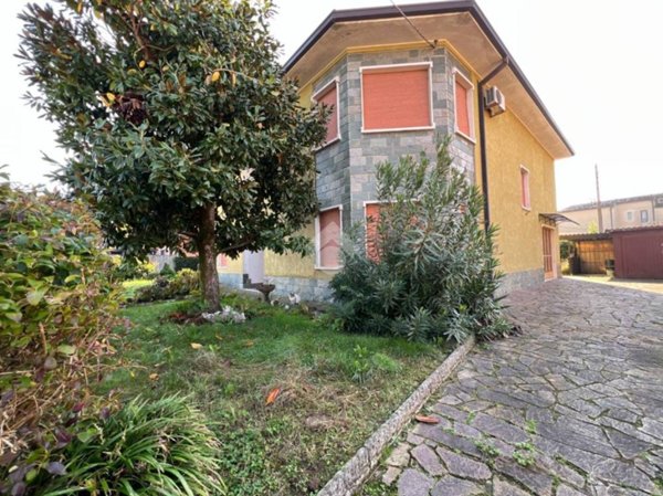 casa indipendente in vendita a Verolanuova