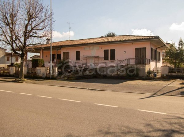 casa indipendente in vendita a Verolanuova