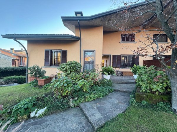 casa indipendente in vendita a Verolanuova