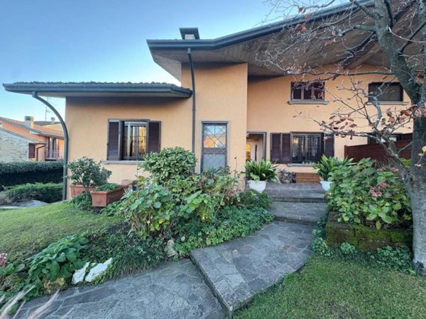 casa indipendente in vendita a Verolanuova