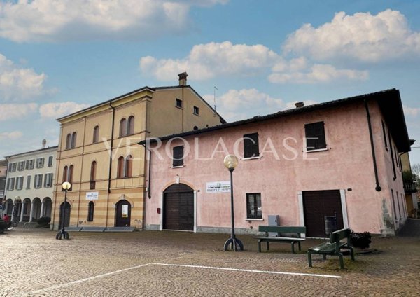 negozio in vendita a Verolanuova