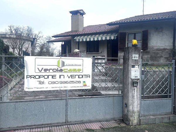 casa indipendente in vendita a Verolanuova