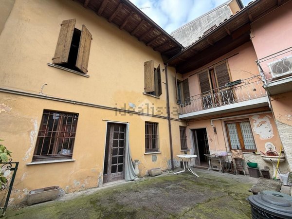 pentavano in vendita a Verolanuova