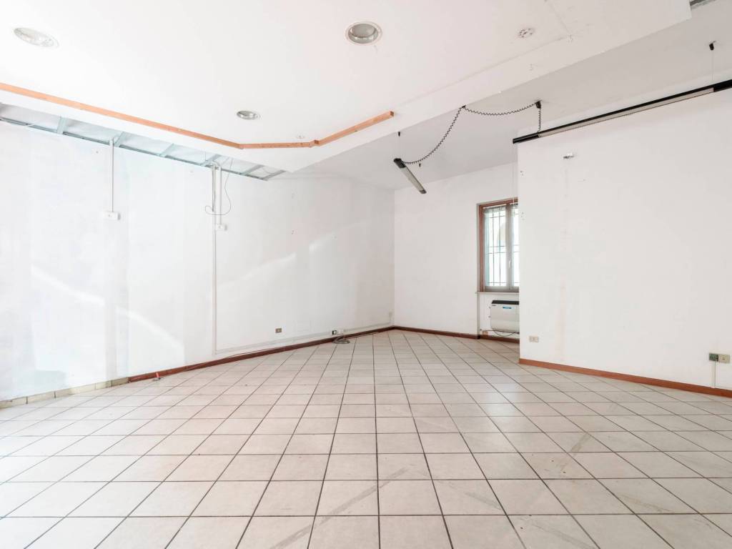 negozio in vendita a Verolanuova