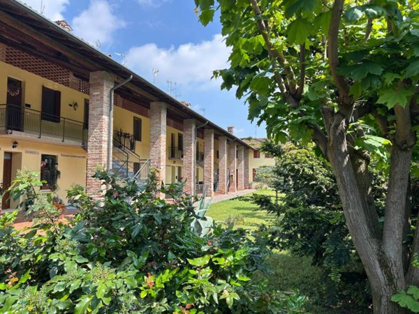 appartamento in vendita a Verolanuova in zona Cadignano