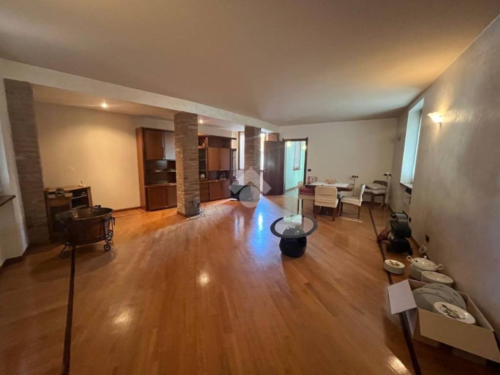 casa indipendente in vendita a Verolanuova