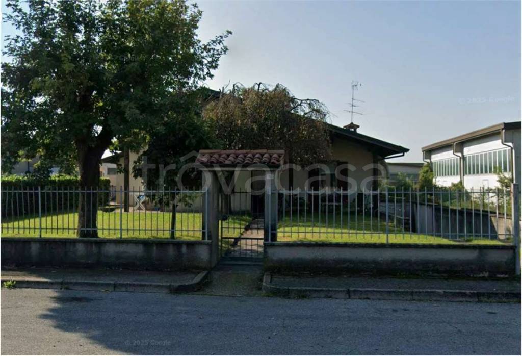 casa indipendente in vendita a Verolanuova
