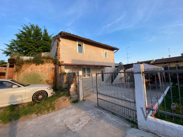 casa indipendente in vendita a Verolanuova in zona Cadignano