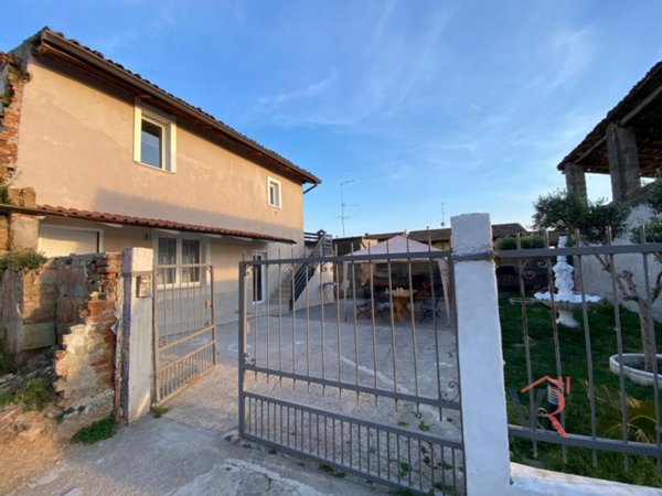 casa indipendente in vendita a Verolanuova in zona Cadignano