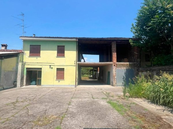 casa indipendente in vendita a Verolanuova
