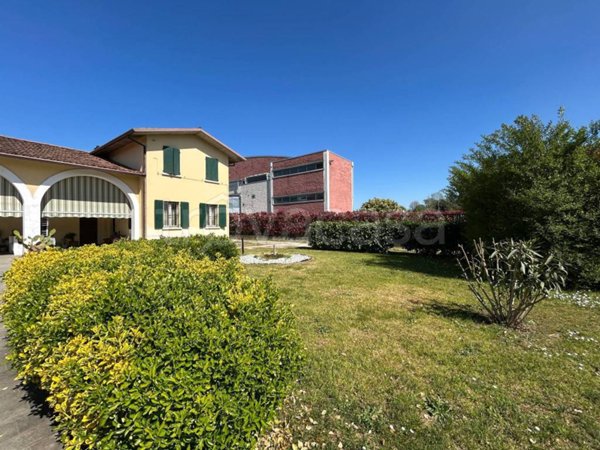 casa indipendente in vendita a Verolanuova