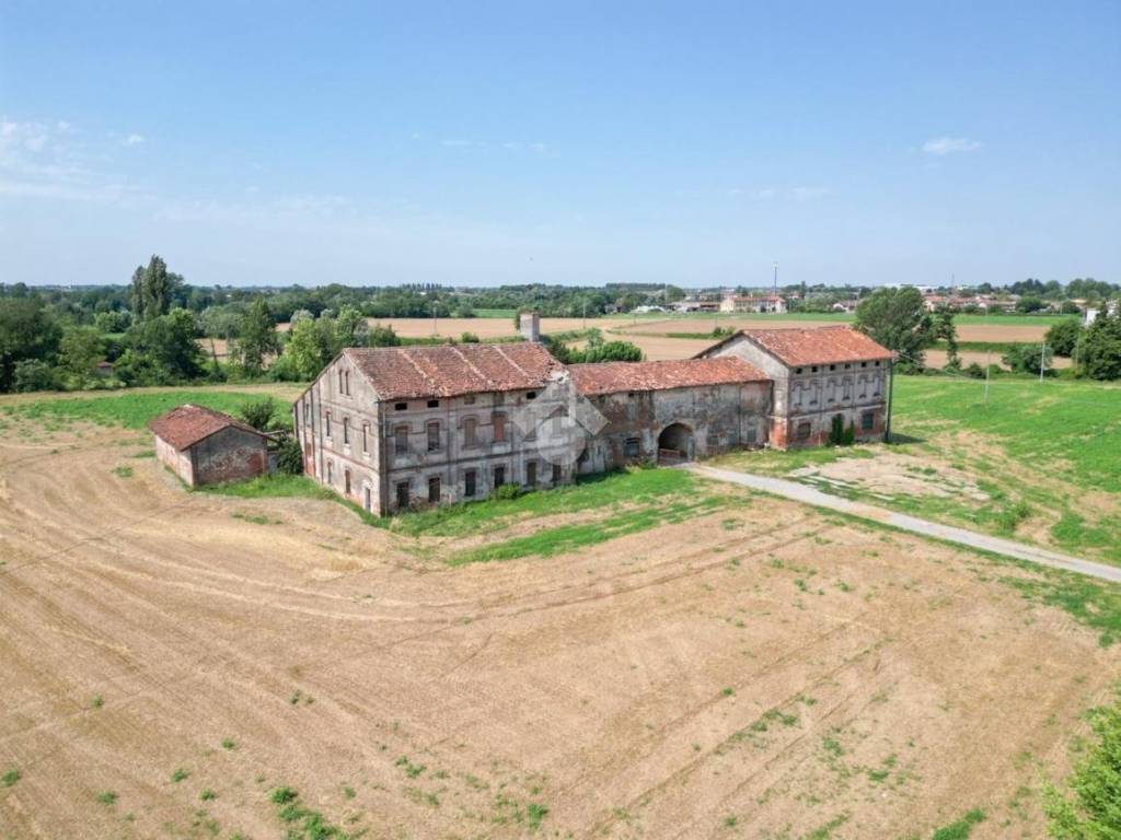 negozio in vendita a Verolanuova