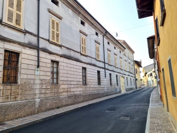 casa indipendente in vendita a Verolanuova