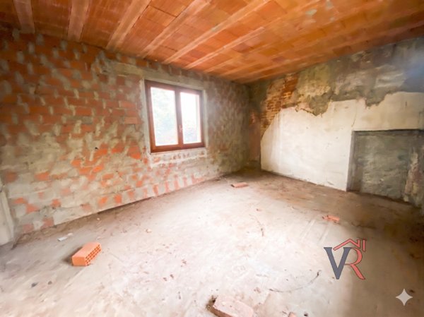 casale in vendita a Verolanuova in zona Cadignano