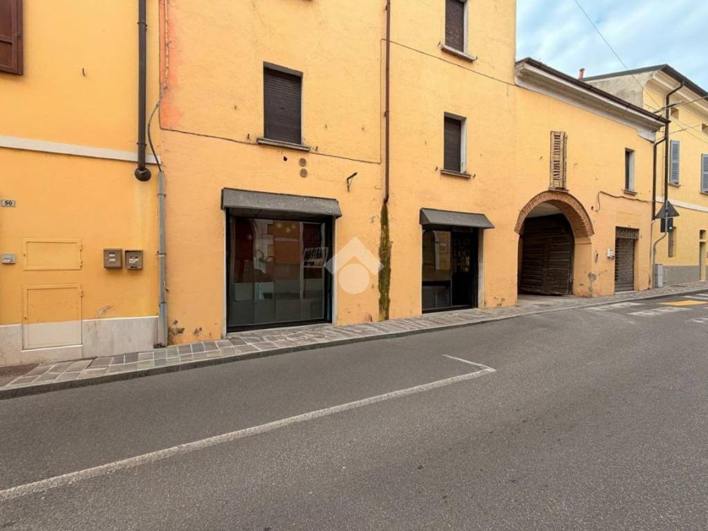 negozio in vendita a Verolanuova