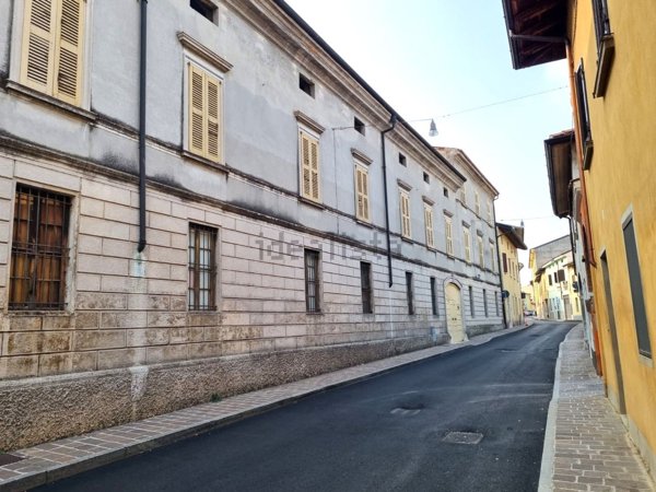 casa indipendente in vendita a Verolanuova