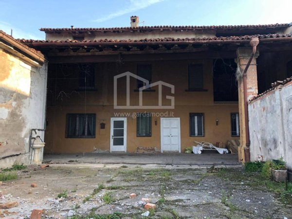capannone in vendita a Verolavecchia