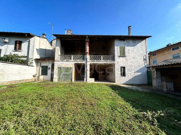 casa indipendente in vendita a Verolavecchia
