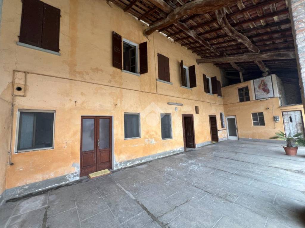 casa indipendente in vendita a Verolavecchia