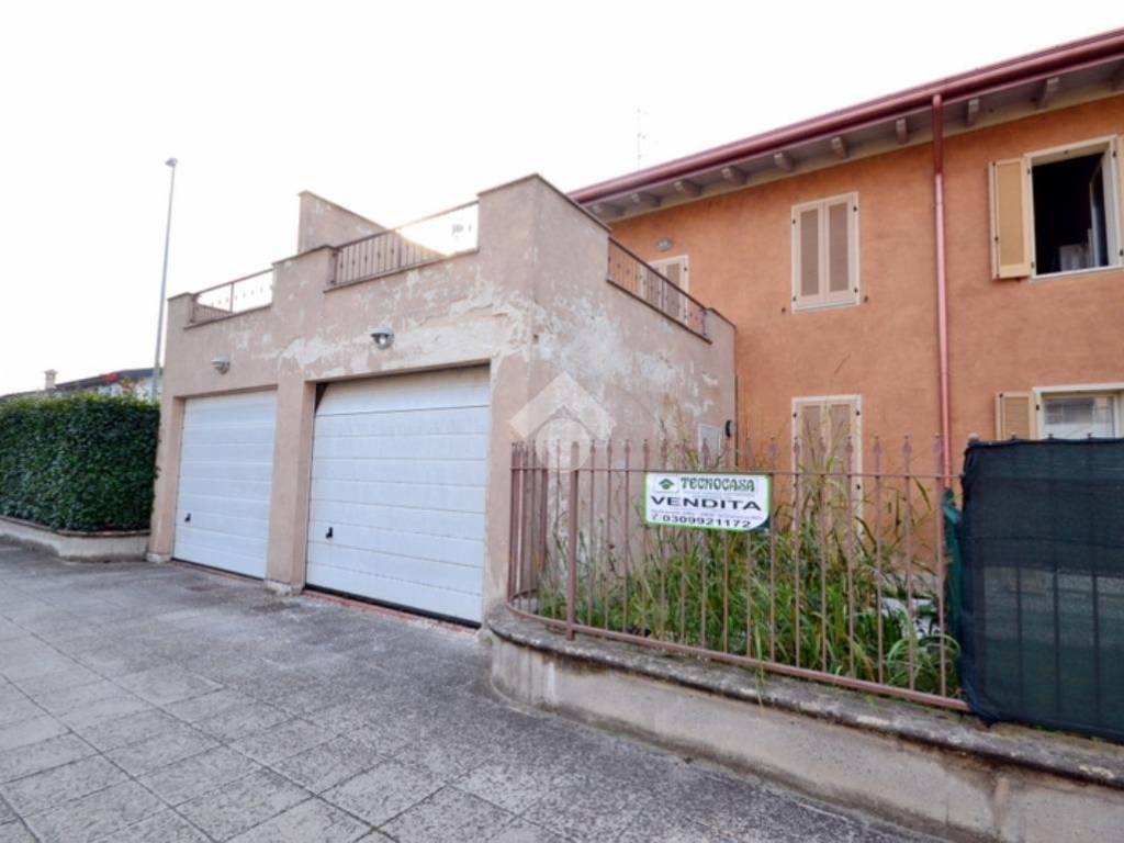 casa indipendente in vendita a Verolavecchia