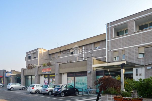 locale commerciale in vendita a Verolavecchia