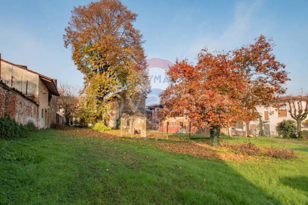 casa indipendente in vendita a Verolavecchia