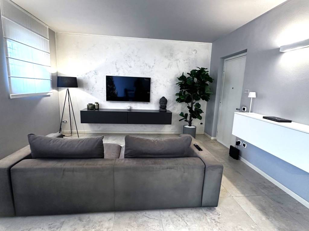 casa indipendente in vendita a Verolavecchia