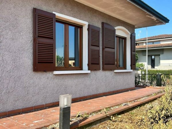 casa indipendente in vendita a Verolavecchia