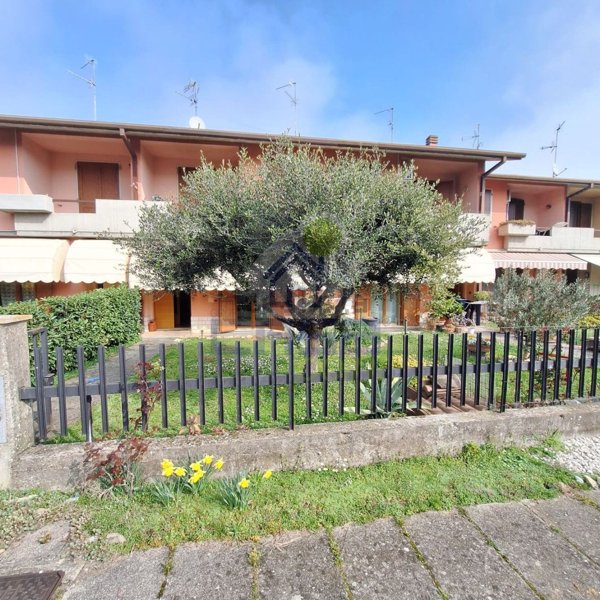 casa indipendente in vendita a Verolavecchia