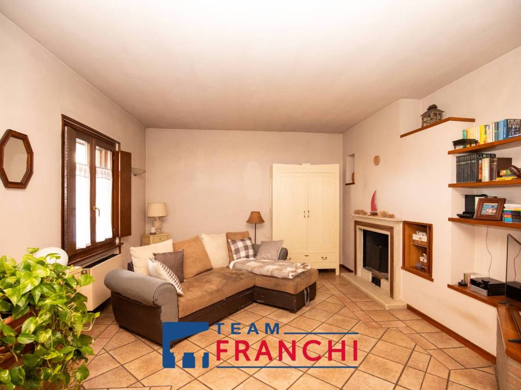 appartamento in vendita a Verolavecchia