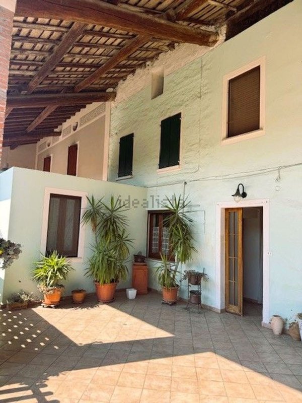 casa indipendente in vendita a Verolavecchia