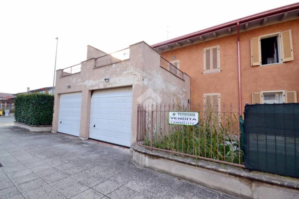 casa indipendente in vendita a Verolavecchia