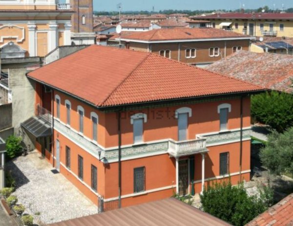 casa indipendente in vendita a Verolavecchia
