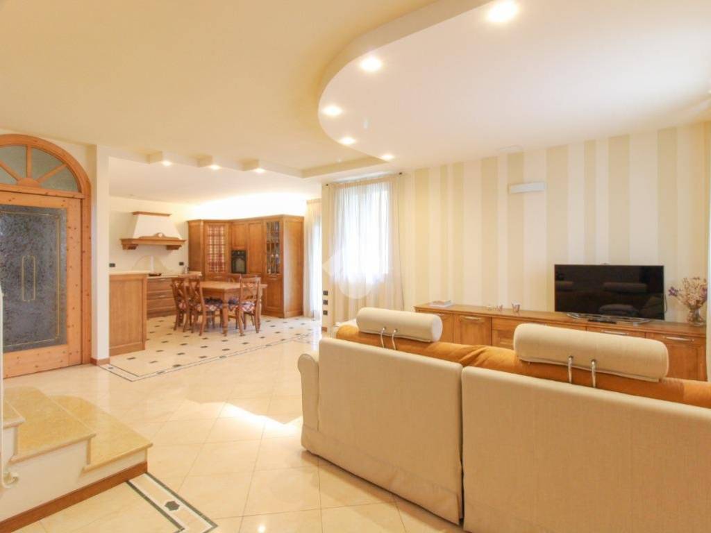casa indipendente in vendita a Vestone