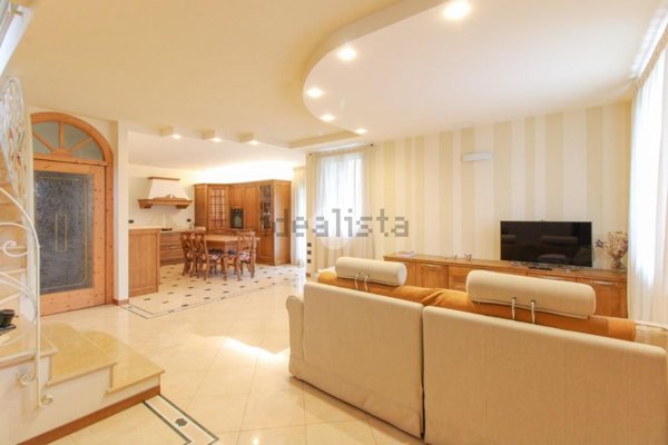 casa indipendente in vendita a Vestone