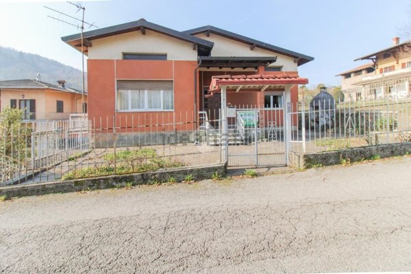 casa indipendente in vendita a Vestone