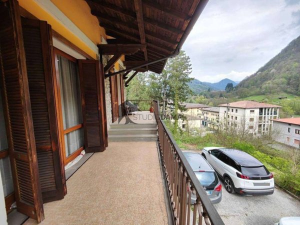 casa indipendente in vendita a Vestone